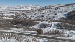 View of mountain feature