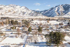 View of mountain feature