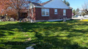3757 South - Side Yard