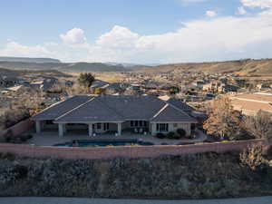 Bird's eye view featuring a mountain view