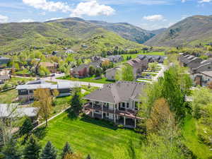 Bird's eye view featuring a mountain view