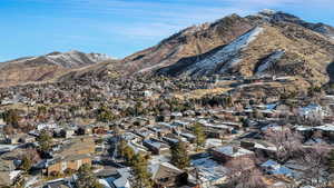 View of mountain feature