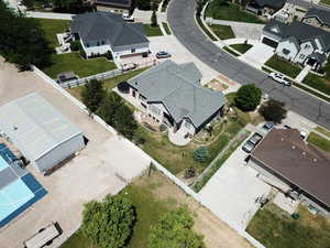 Birds eye view of property