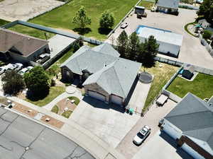 Birds eye view of property