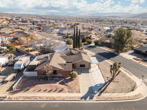 Bird's eye view featuring a mountain view