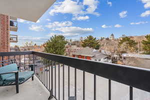 Balcony facing north and views of the Capitol