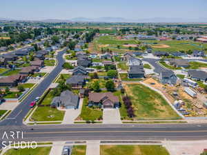 Birds eye view of property featuring a mountain view