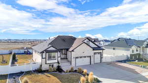 View of front of house featuring a garage