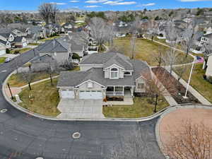 Birds eye view of property