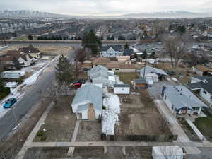 Aerial view with a mountain view