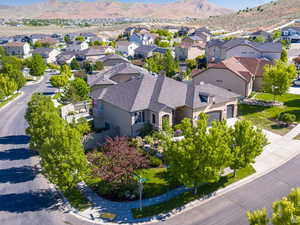 Birds eye view of property with a mountain view