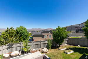 View of yard featuring a mountain view