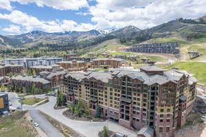 Aerial view with a mountain view