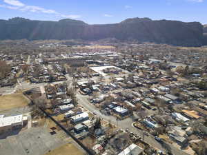 Drone / aerial view featuring a mountain view