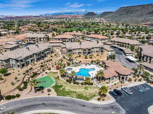 Aerial view with a mountain view