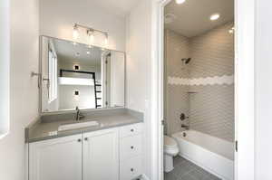 BUNK ROOMS WITH ENSUITE BATH