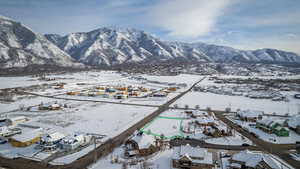 View of mountain feature