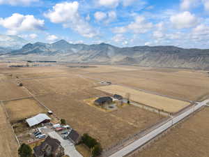 Bird's eye view featuring a mountain view