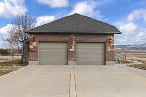 Garage with a mountain view