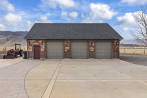 Garage with a mountain view