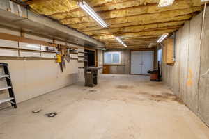 Unfinished basement room 4