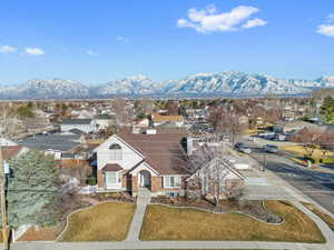 Property view of mountains featuring a residential view