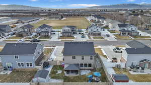 Aerial view with a mountain view