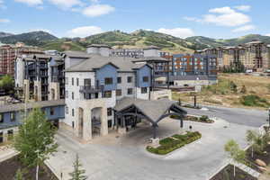 Bird's eye view featuring a mountain view