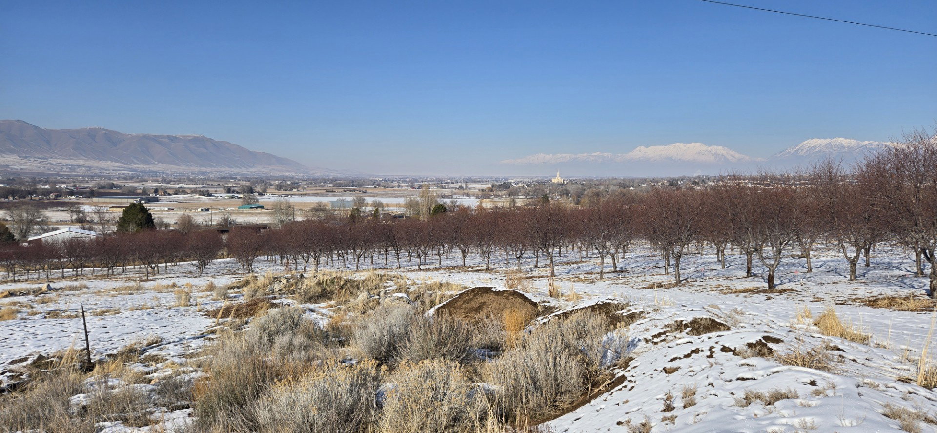 View of mountain feature