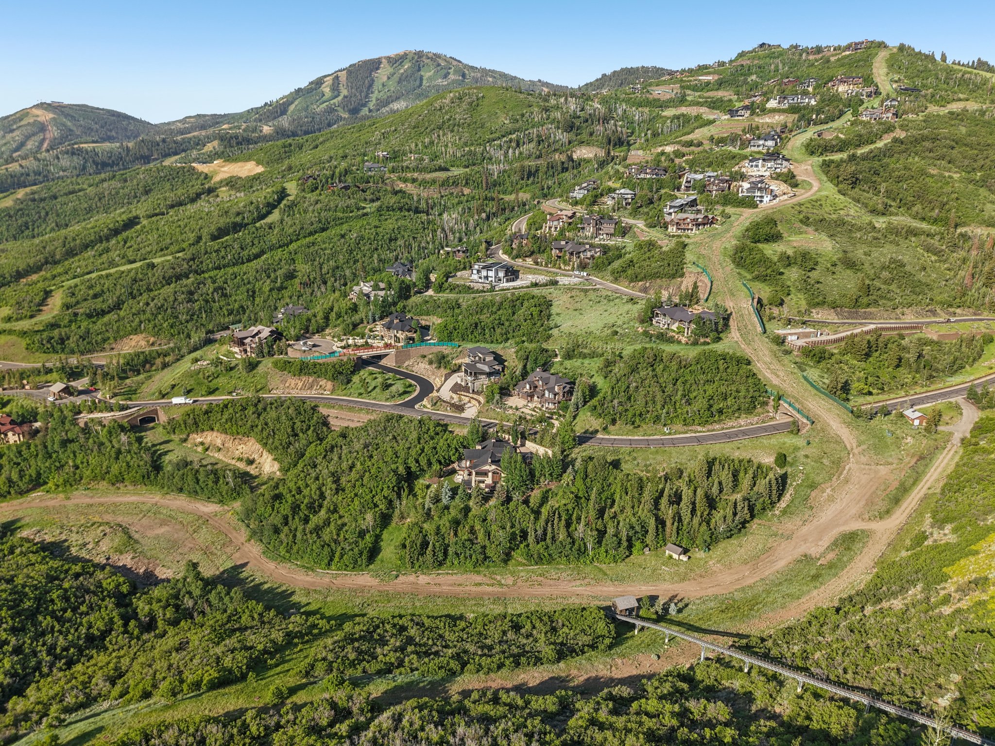 View of property location featuring mountains