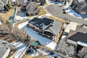 Birds eye view of property