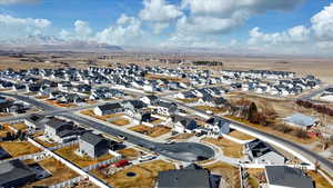 Aerial view with a mountain view