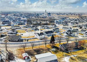 Birds eye view of property