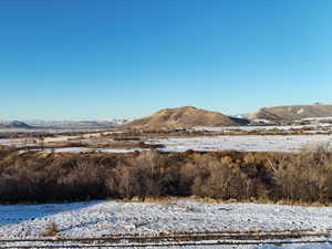 View of mountain feature