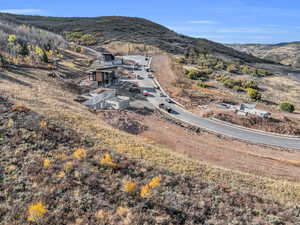 Bird's eye view with a mountain view