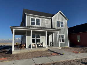 Picture of model home