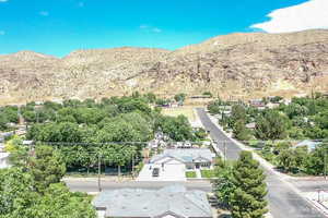 Drone / aerial view featuring a mountain view