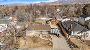 Bird's eye view with a mountain view