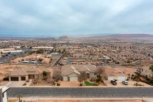 Bird's eye view with a mountain view