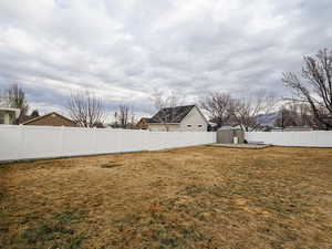 View of yard with a shed