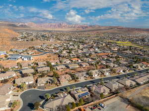 Drone / aerial view featuring a mountain view