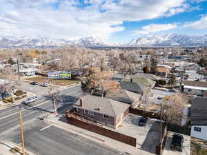 Bird's eye view with a mountain view