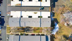 Birds eye view of property