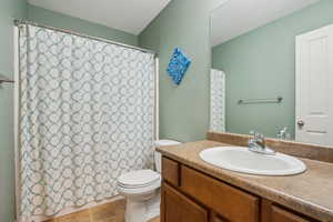 Upper level full bathroom