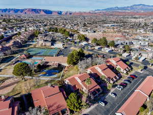 Bird's eye view featuring a mountain view