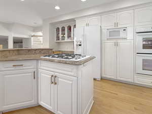 Cabinets all have pull out shelves.