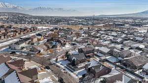 Aerial view with a mountain view