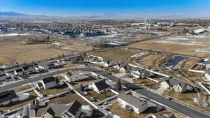 Drone / aerial view featuring a mountain view