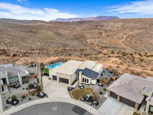 Bird's eye view featuring a mountain view