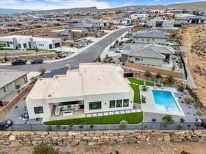 Bird's eye view featuring a mountain view